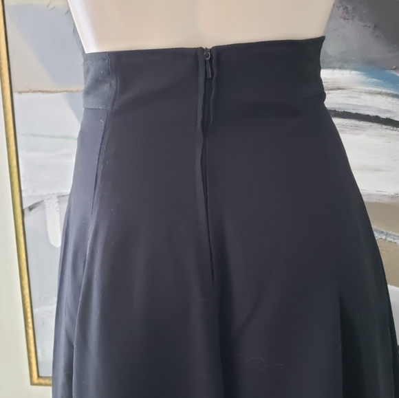 Laurèl | High-waisted Skirt - Picture 5 of 8